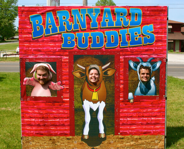 BARNYARD BUDDIES PHOTO FRAME